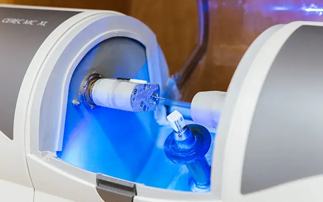 Maquina CEREC FUNCIOANANDO